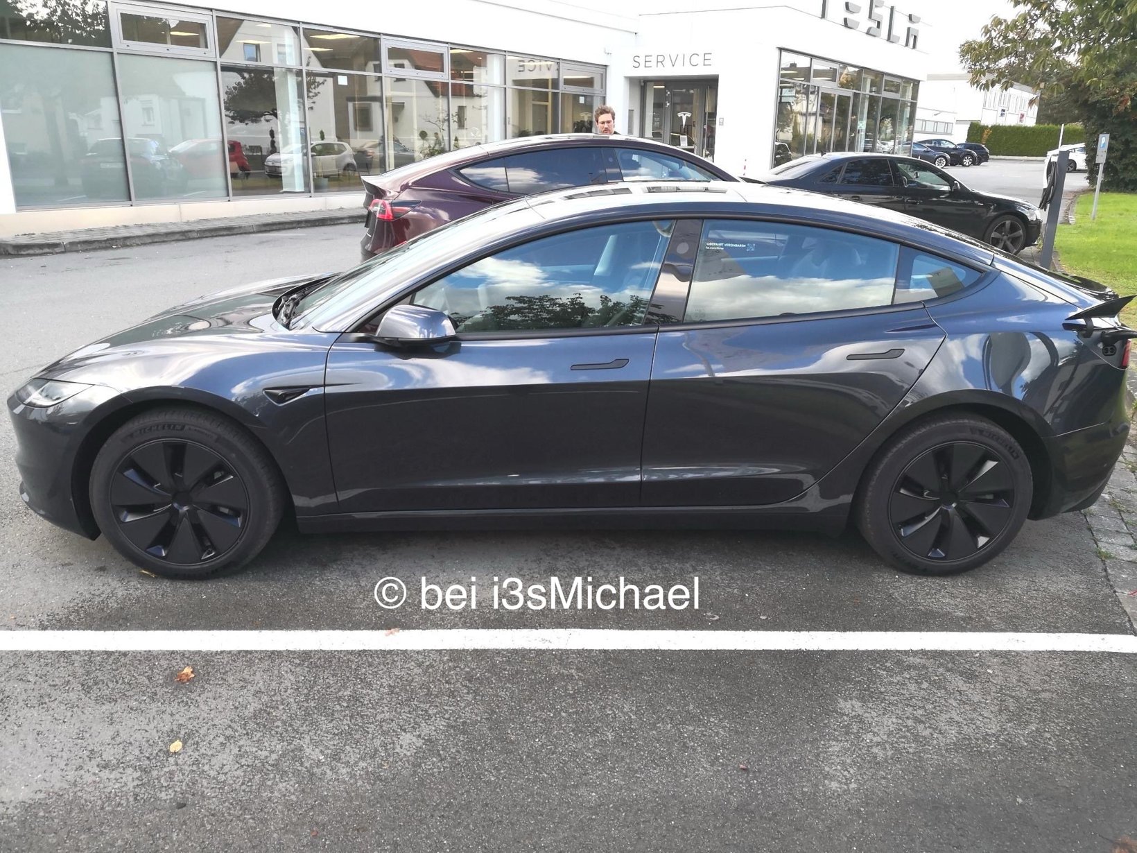 特斯拉开始在德国交付Model 3 Highland